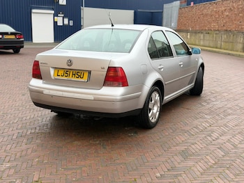 Used Volkswagen Bora 2001 for sale - 77629443: Photo