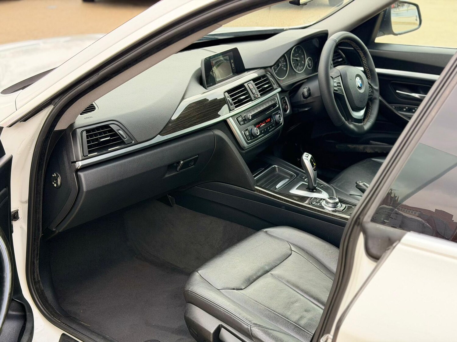 Used BMW 3 Series 2015 for sale - 77592532: Photo 11