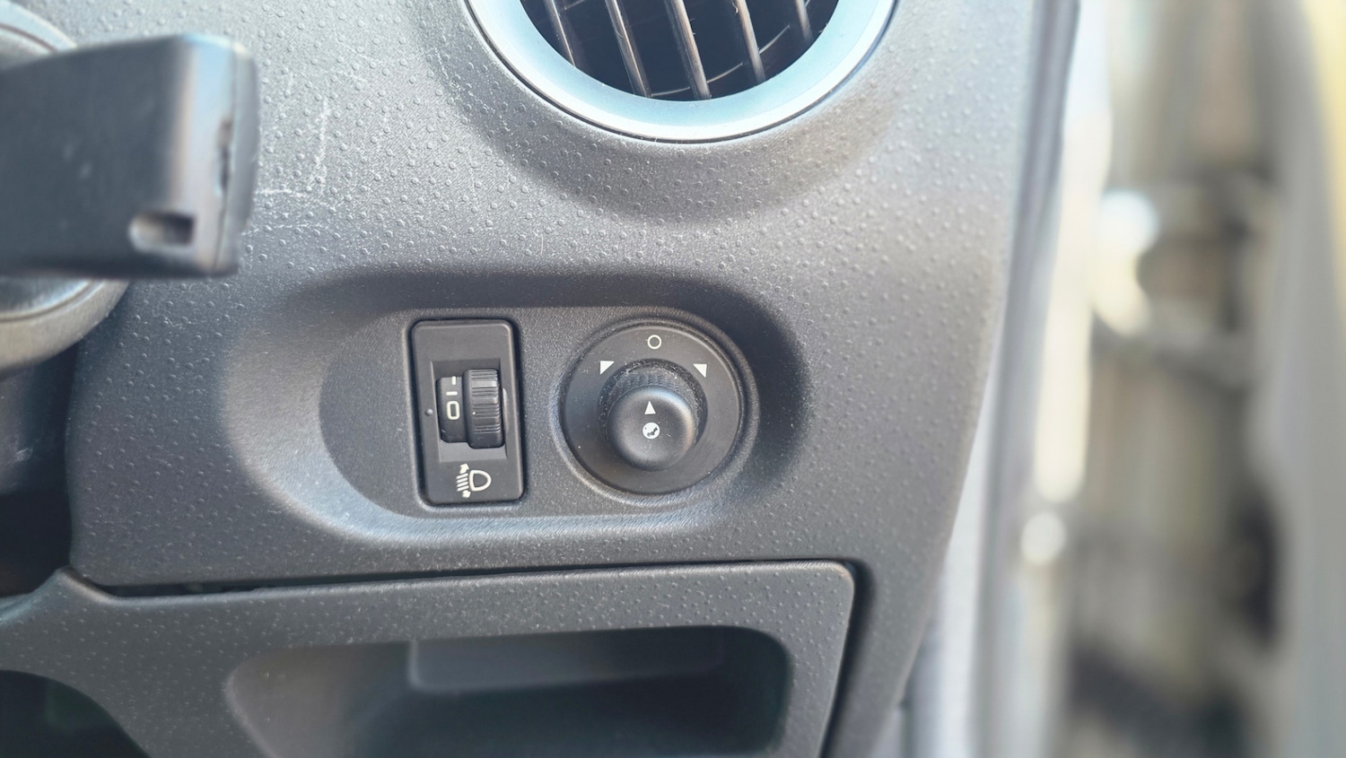 Used Citroen C3 2007 for sale - 77288821: Photo 25