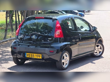 Used Peugeot 107 2009 for sale - 79240022: Photo