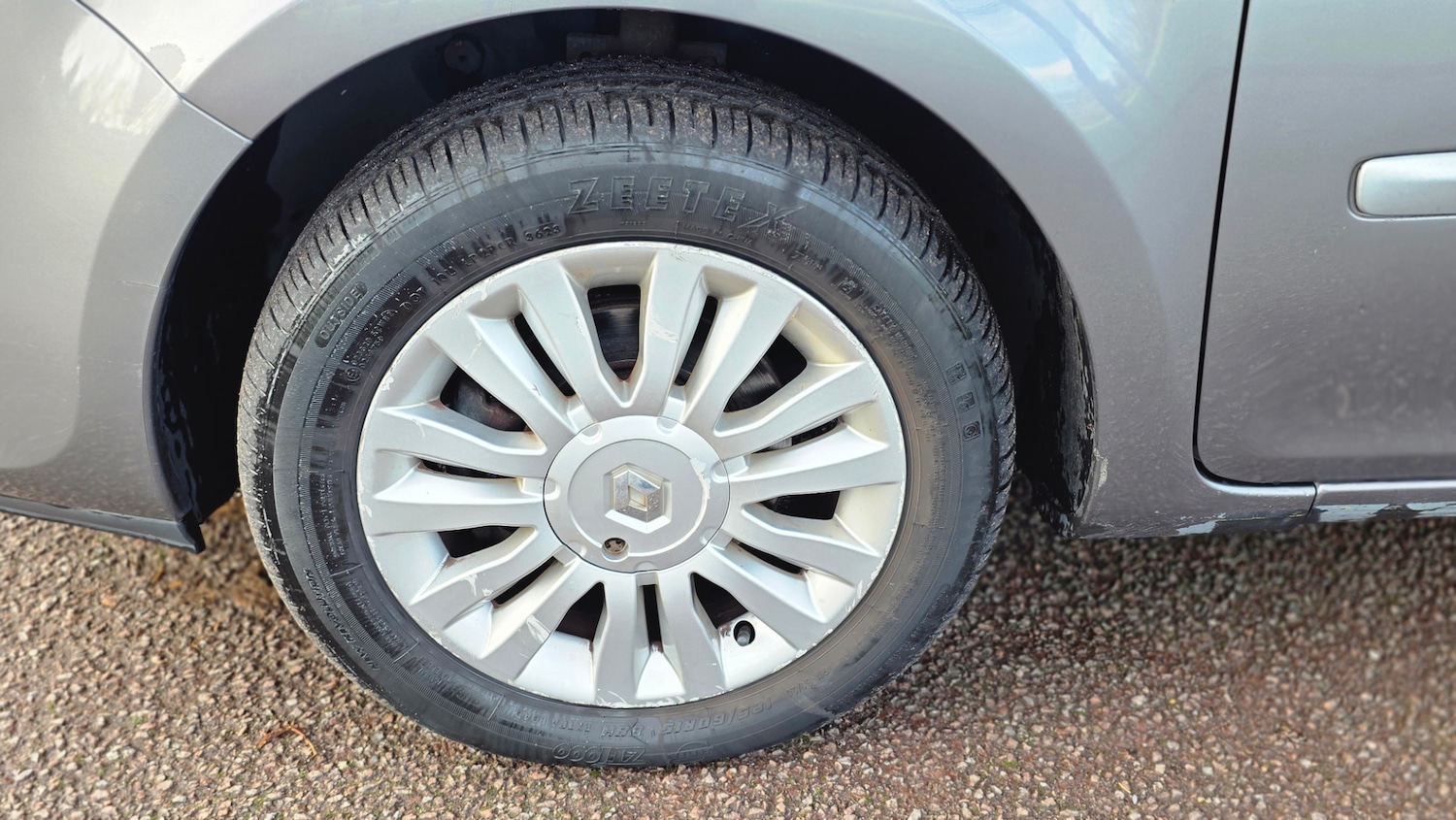 Used Renault Clio 2011 for sale - 77288786: Photo 13