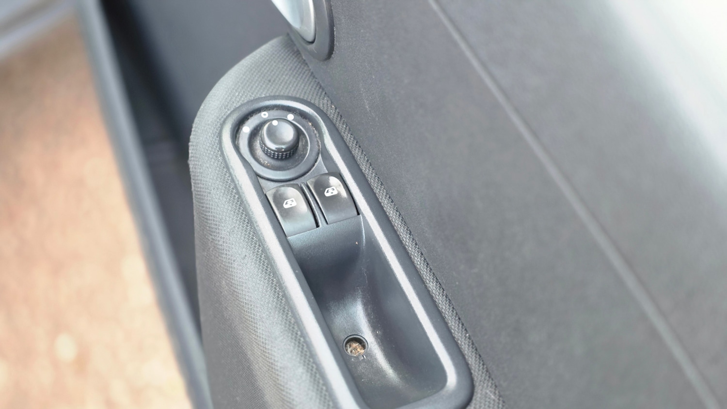 Used Renault Clio 2011 for sale - 77288786: Photo 28