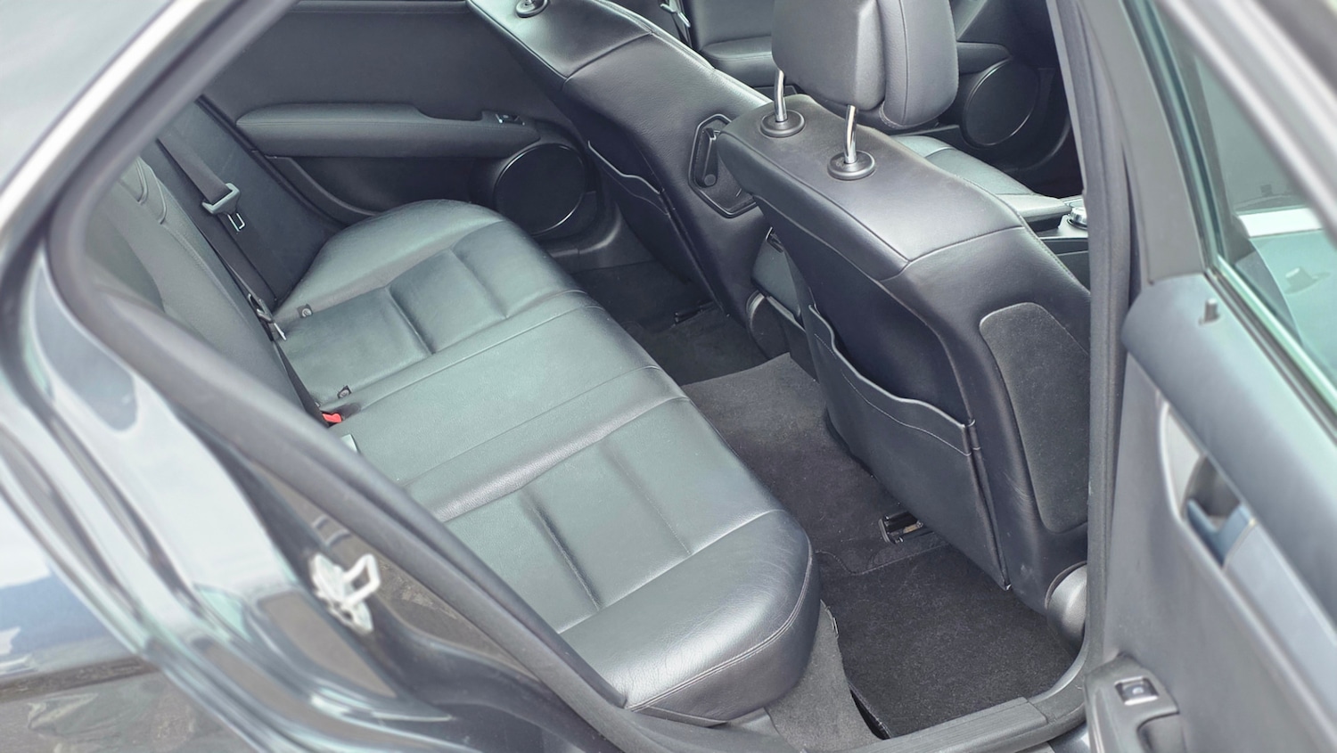 Used Mercedes-Benz C Class 2011 for sale - 77789229: Photo 12