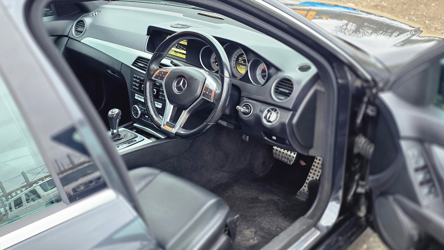 Used Mercedes-Benz C Class 2011 for sale - 77789229: Photo 18