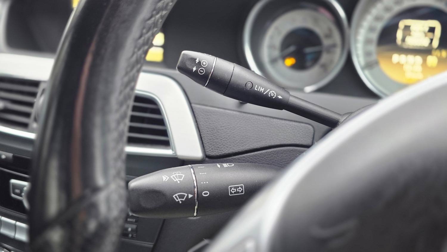 Used Mercedes-Benz C Class 2011 for sale - 77789229: Photo 40