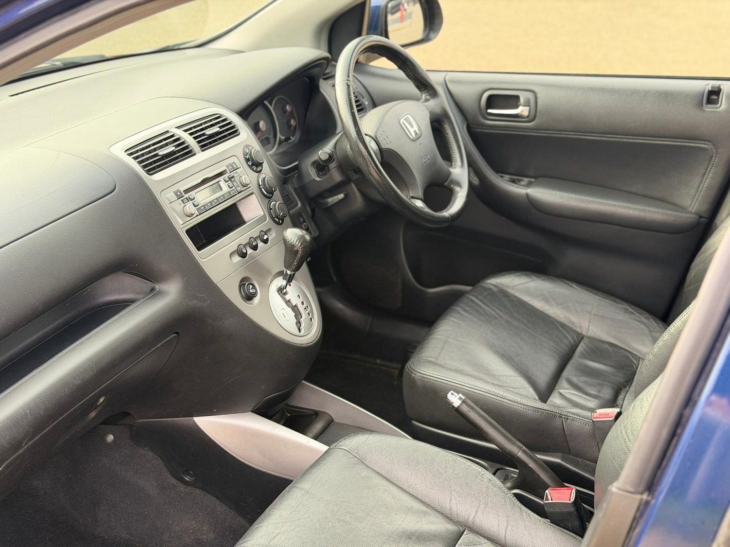 Used Honda Civic 2004 for sale - 77595723: Photo 11