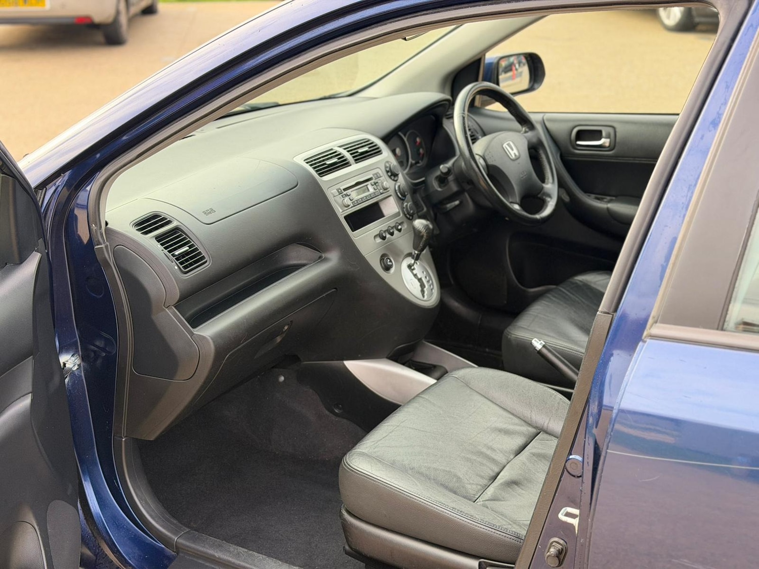 Used Honda Civic 2004 for sale - 77595723: Photo 12