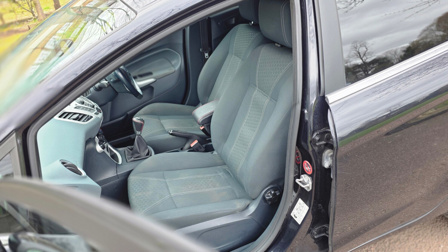 Used Ford Fiesta 2011 for sale - 77902939: Photo 15