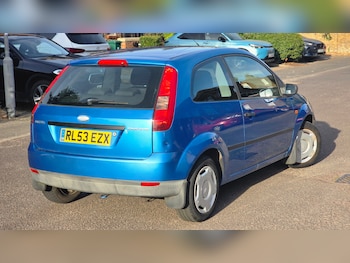 Used Ford Fiesta 2004 for sale - 79470860: Photo