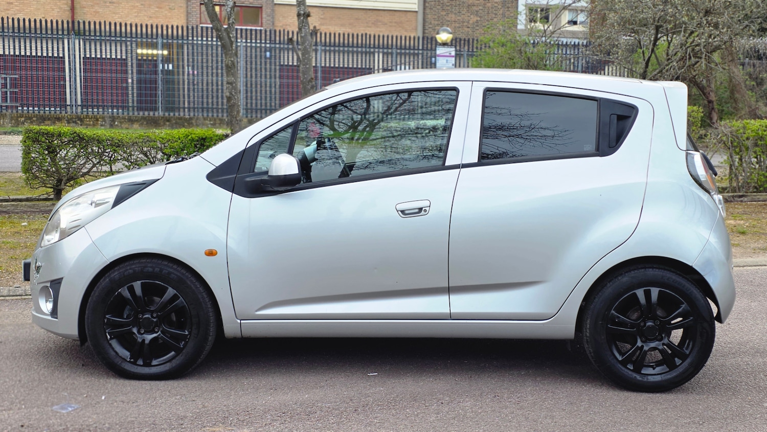 Used Chevrolet Spark 2010 for sale - 77990370: Photo 7