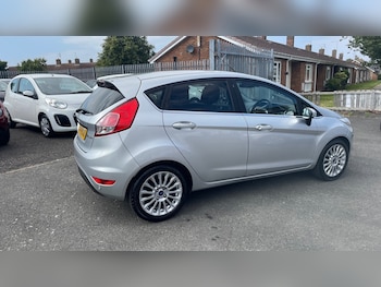 Used Ford Fiesta 2014 for sale - 75260451: Photo
