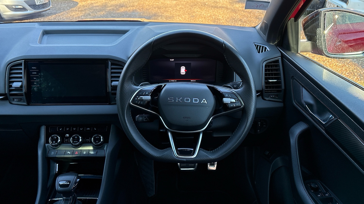 Used Skoda Karoq 2025 for sale - 76882288: Photo 10