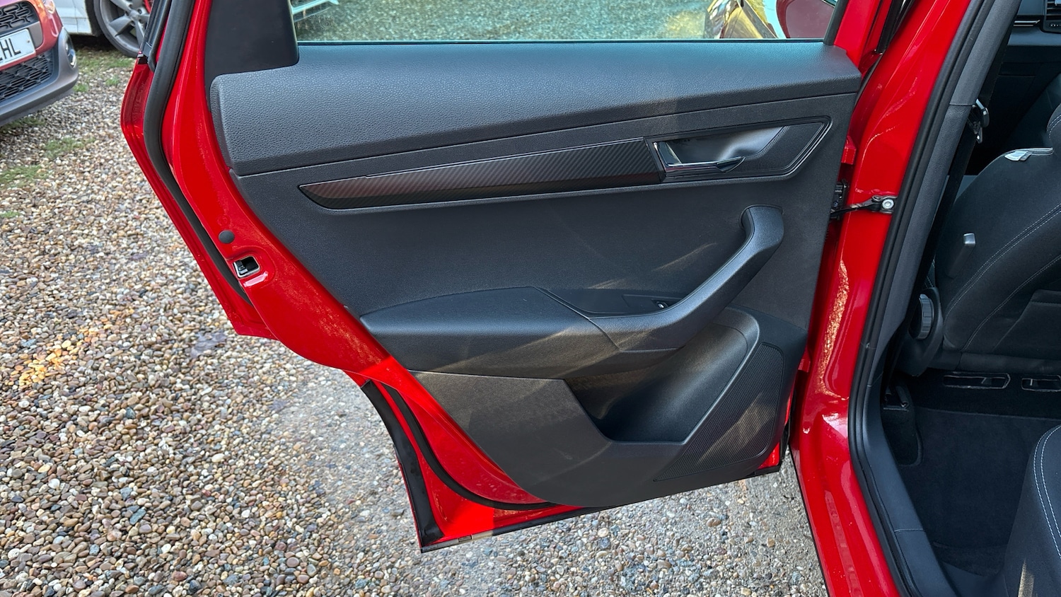 Used Skoda Karoq 2025 for sale - 76882288: Photo 30