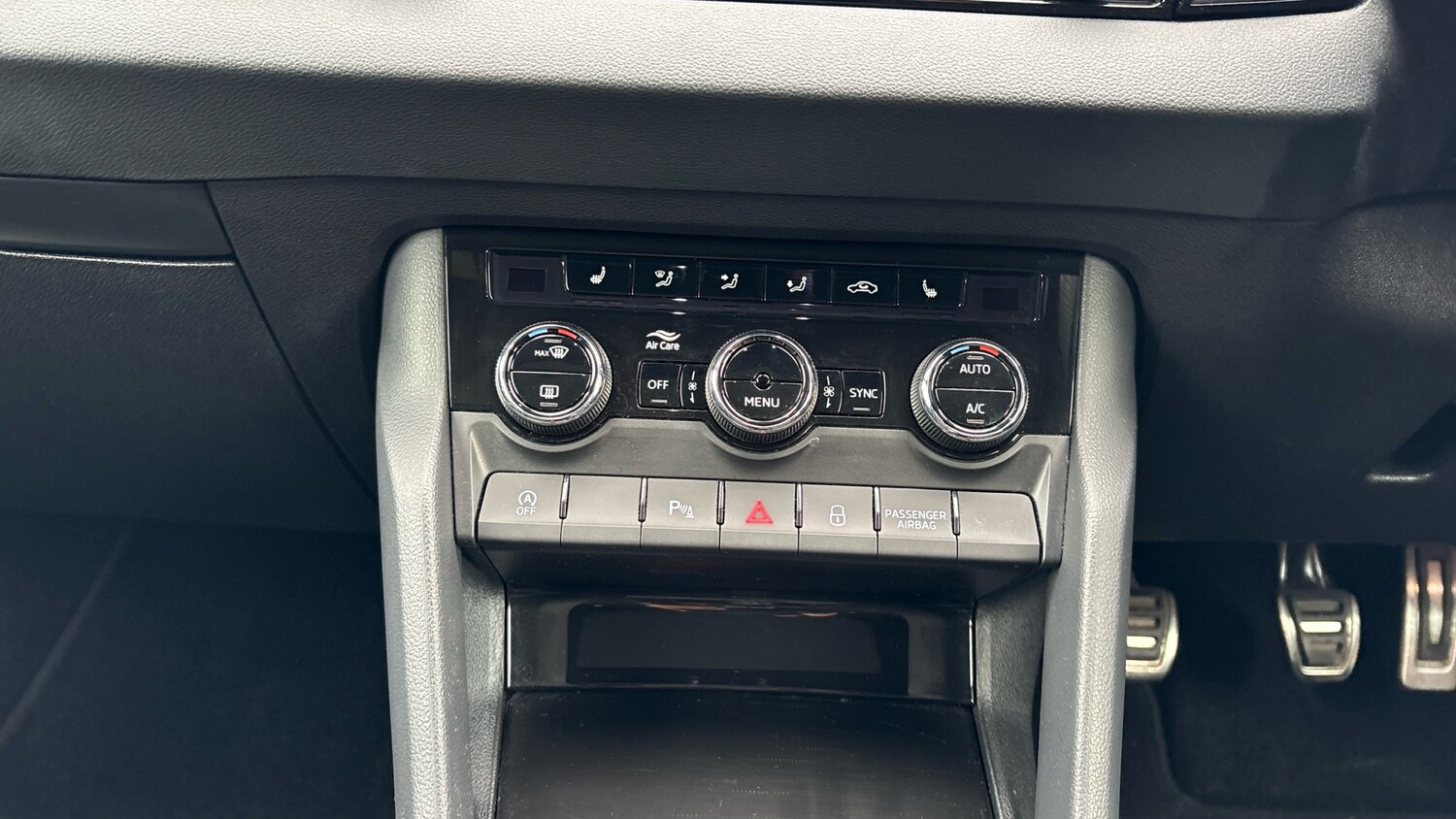 Used Skoda Karoq 2023 for sale - 76479462: Photo 13