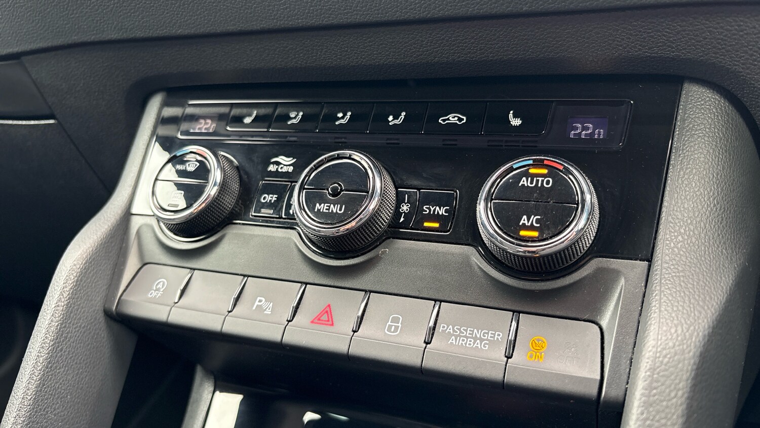 Used Skoda Karoq 2023 for sale - 76479462: Photo 34