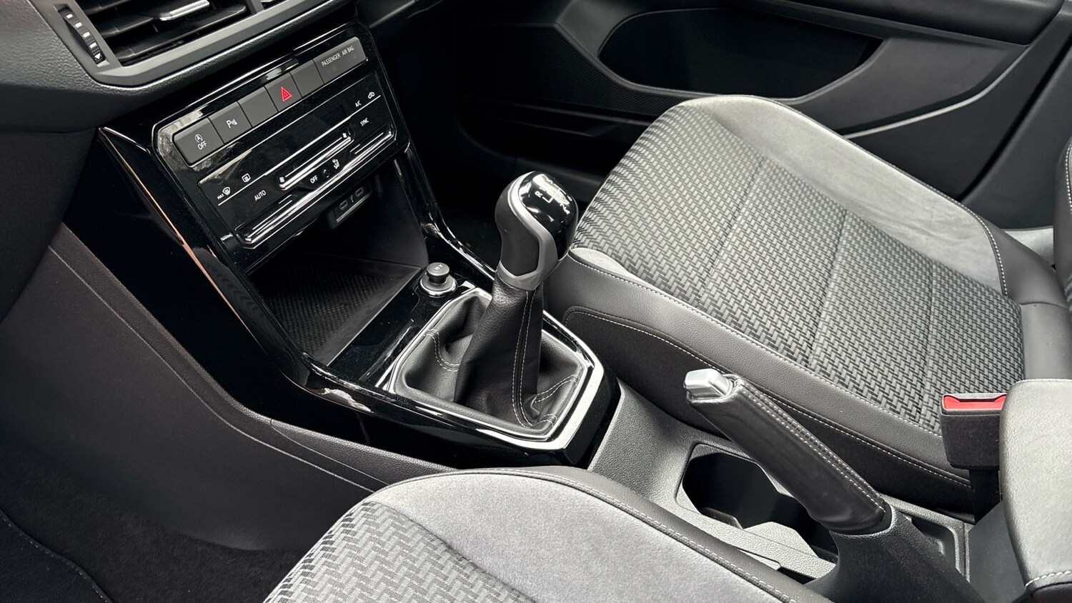 Used Volkswagen T-Cross 2022 for sale - 76479487: Photo 13