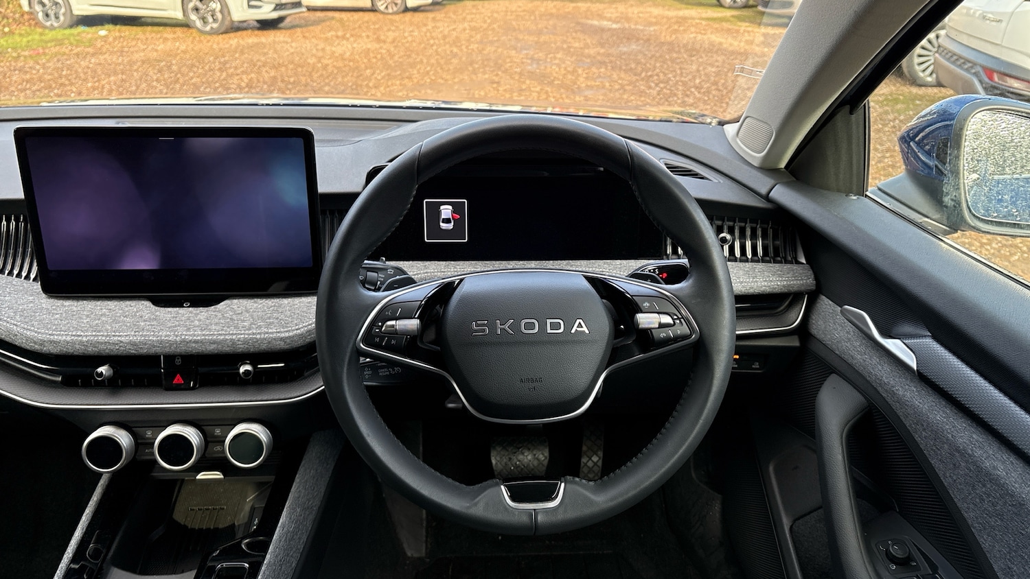 Used Skoda Superb 2025 for sale - 77273520: Photo 10