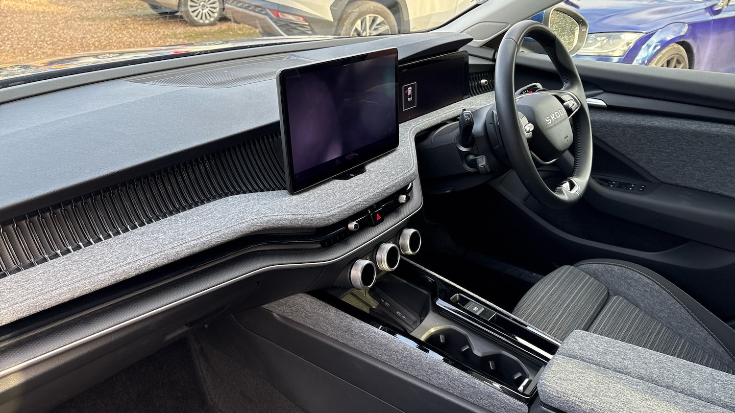 Used Skoda Superb 2025 for sale - 77273520: Photo 2