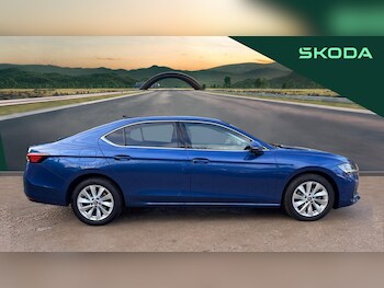 Used Skoda Superb 2025 for sale - 77273520: Photo