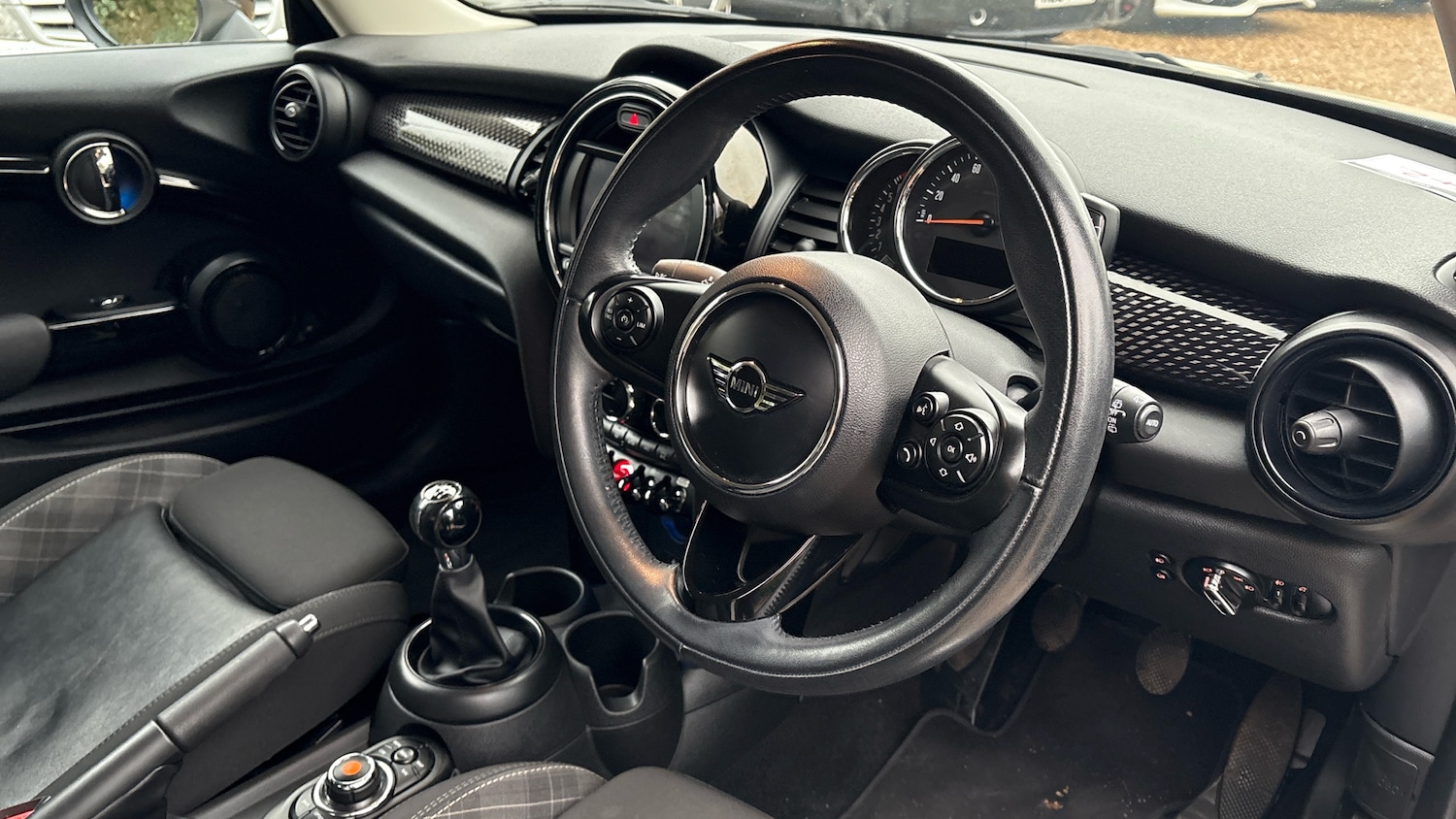 Used MINI Hatch 2018 for sale - 77273522: Photo 11