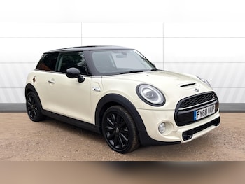 Used MINI Hatch 2018 for sale - 77273522: Photo