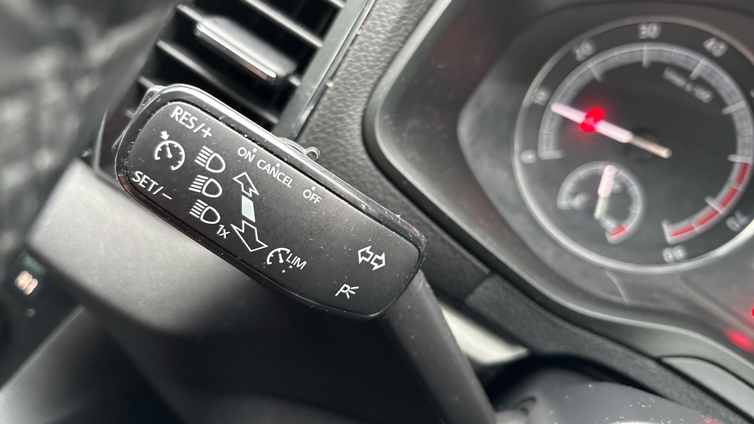 Used Skoda Karoq 2018 for sale - 77298179: Photo 38