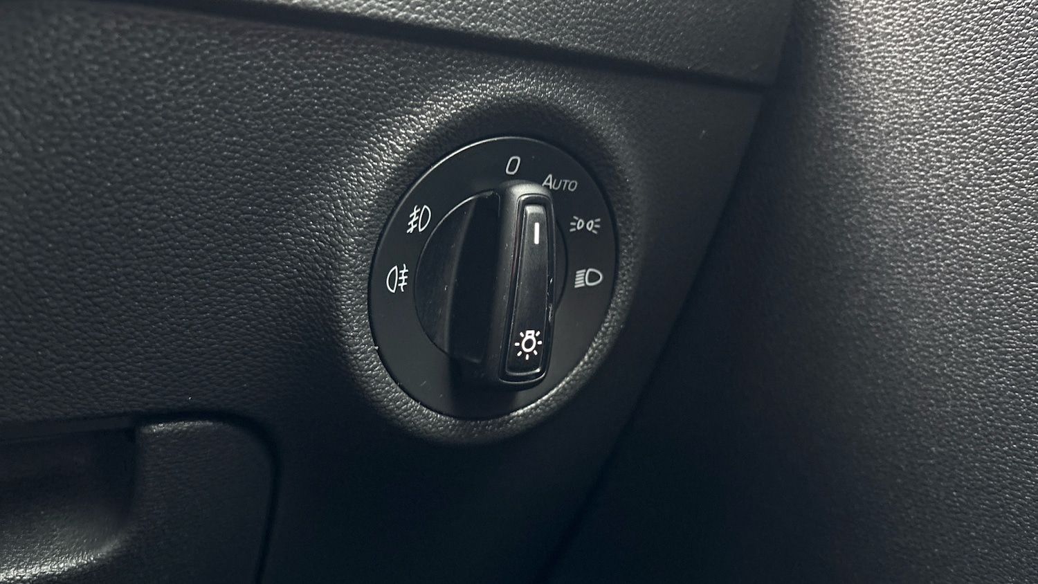 Used Skoda Karoq 2018 for sale - 77298179: Photo 39