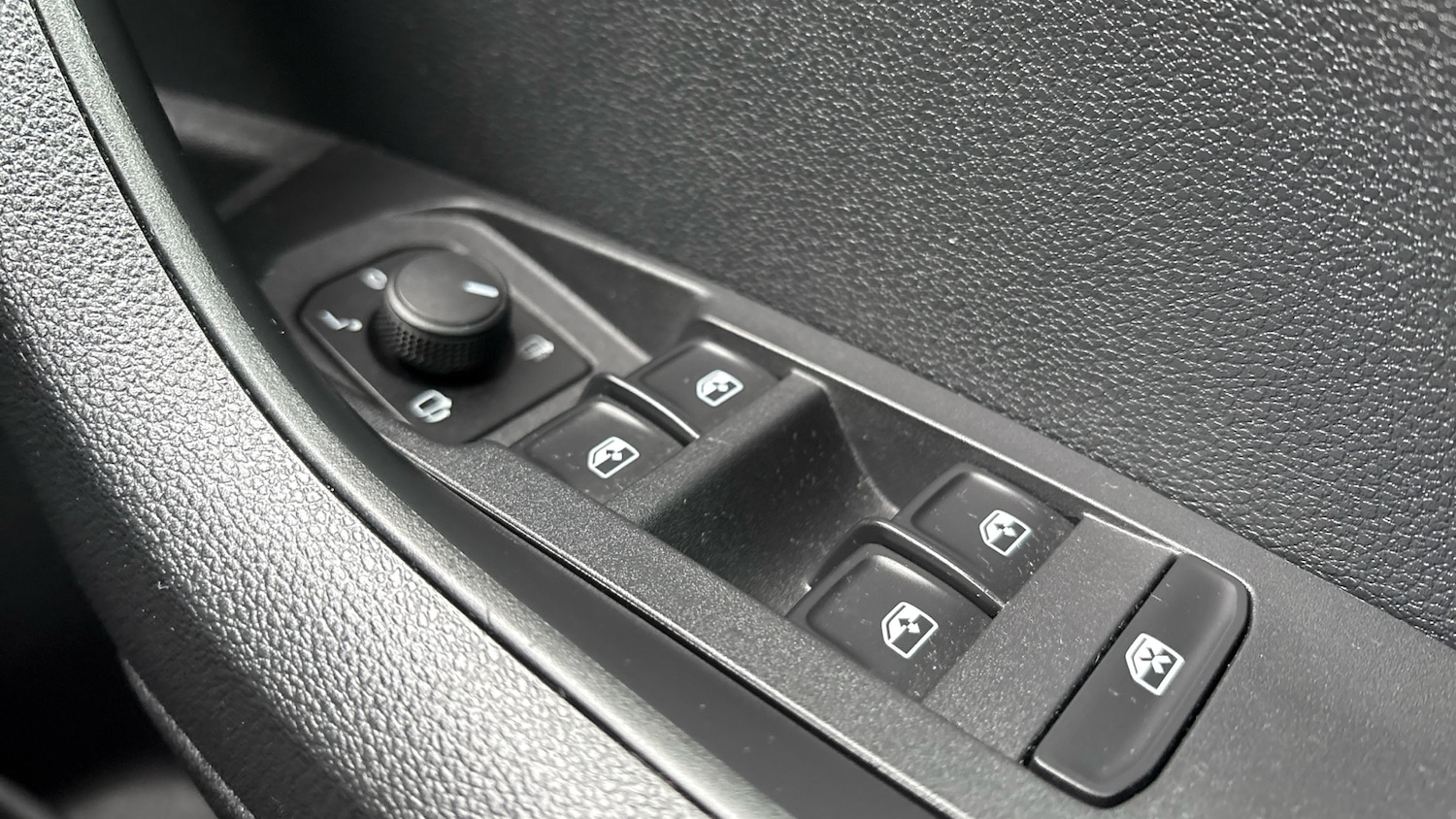 Used Skoda Karoq 2018 for sale - 77298179: Photo 41