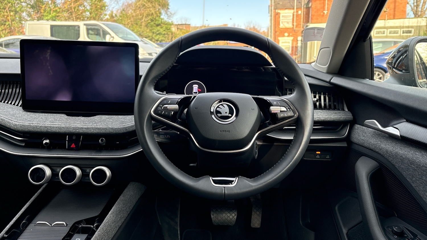 Used Skoda Superb 2024 for sale - 77000961: Photo 10