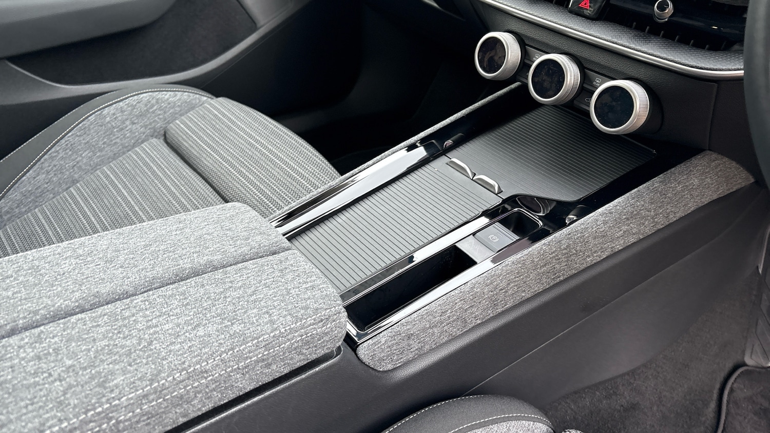 Used Skoda Superb 2024 for sale - 77000961: Photo 14