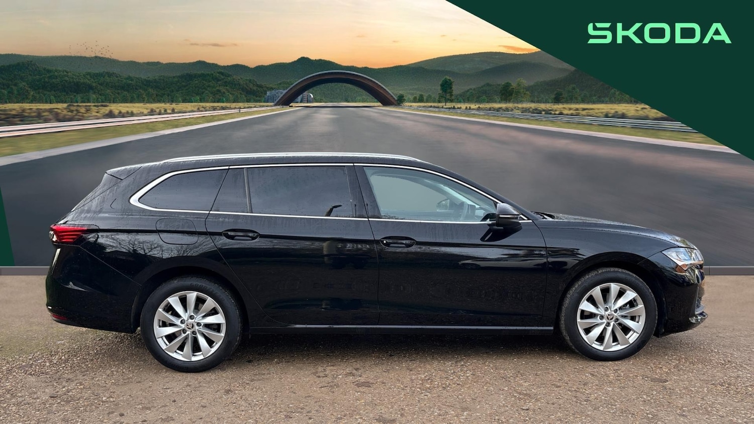 Used Skoda Superb 2024 for sale - 77000961: Photo 4