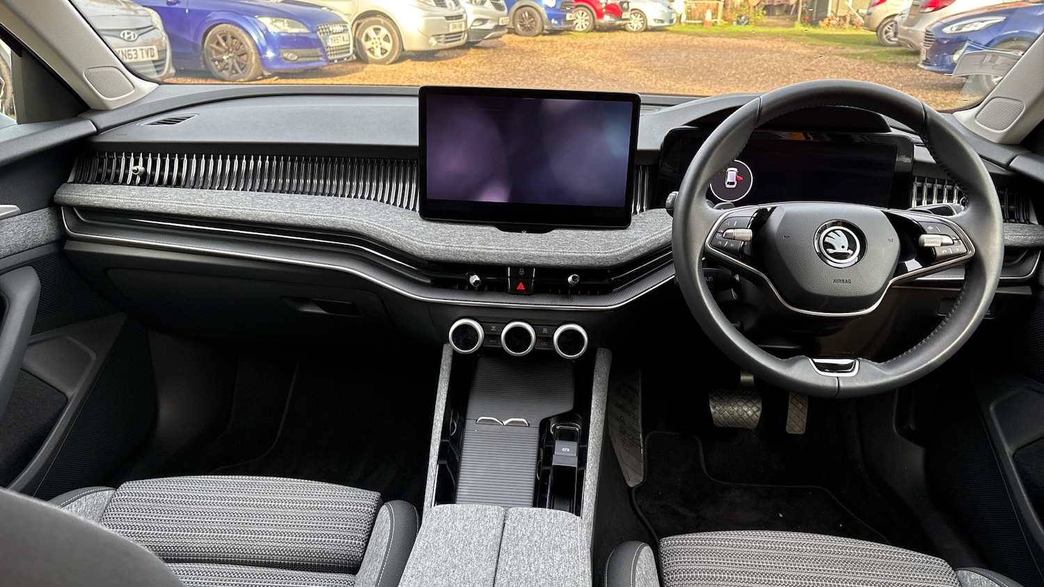 Used Skoda Superb 2024 for sale - 77000961: Photo 9