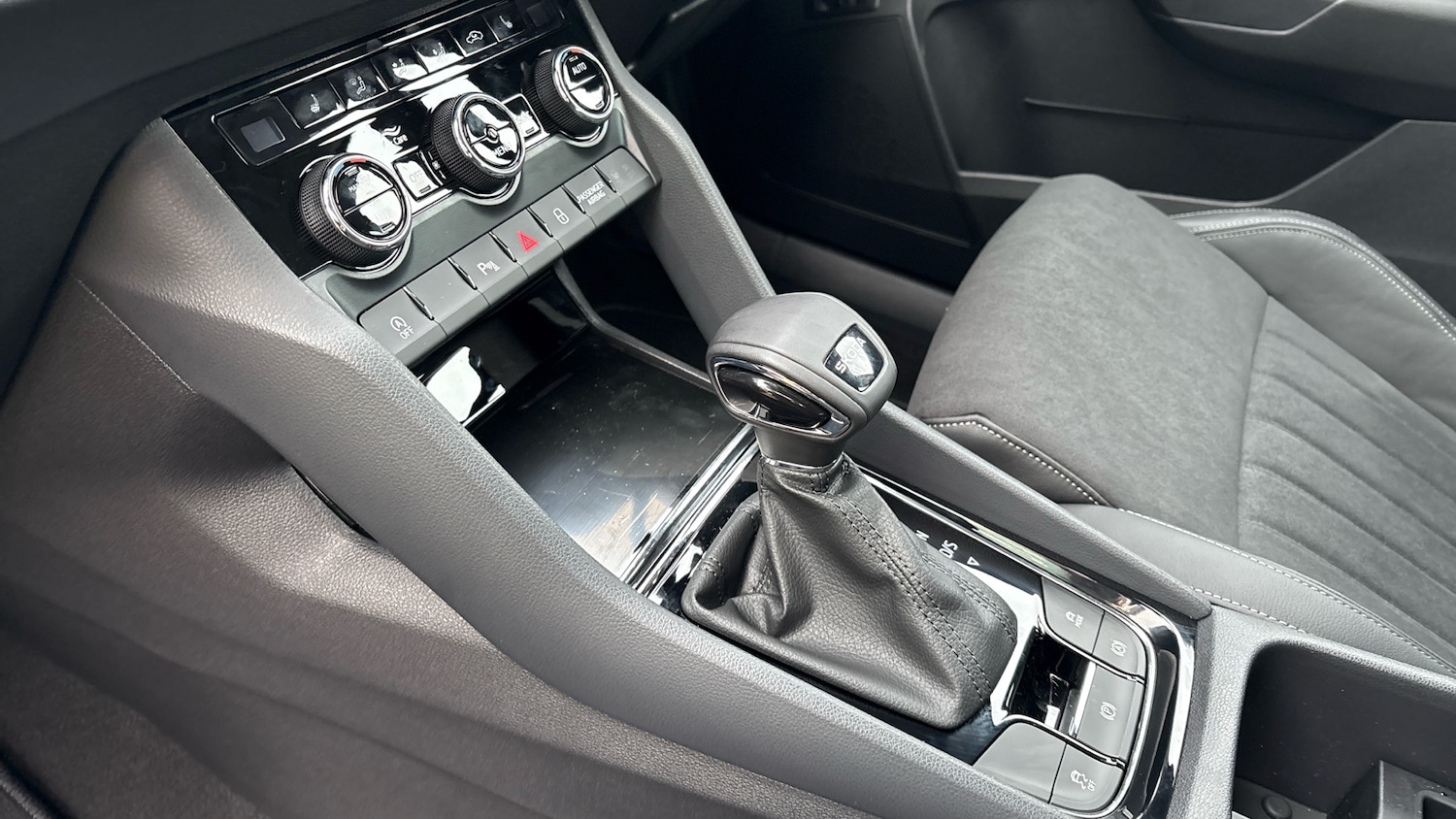 Used Skoda Karoq 2025 for sale - 77201121: Photo 26