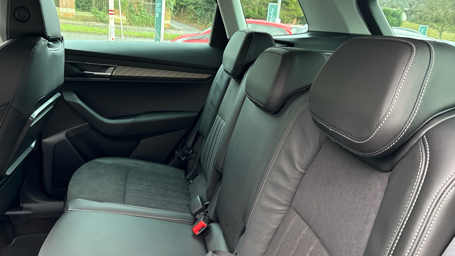 Used Skoda Karoq 2025 for sale - 77201121: Photo 30