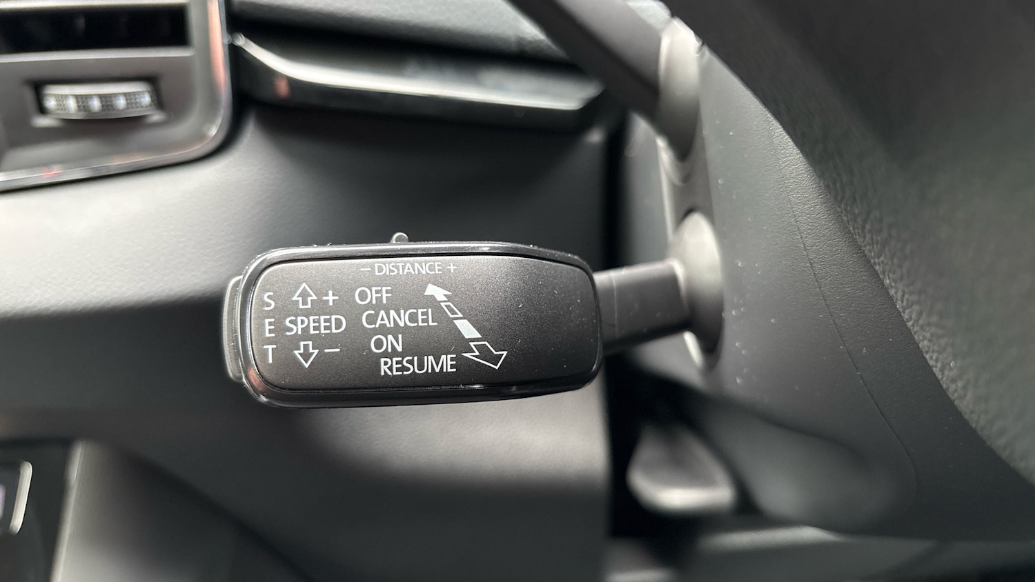 Used Skoda Karoq 2025 for sale - 77201121: Photo 39