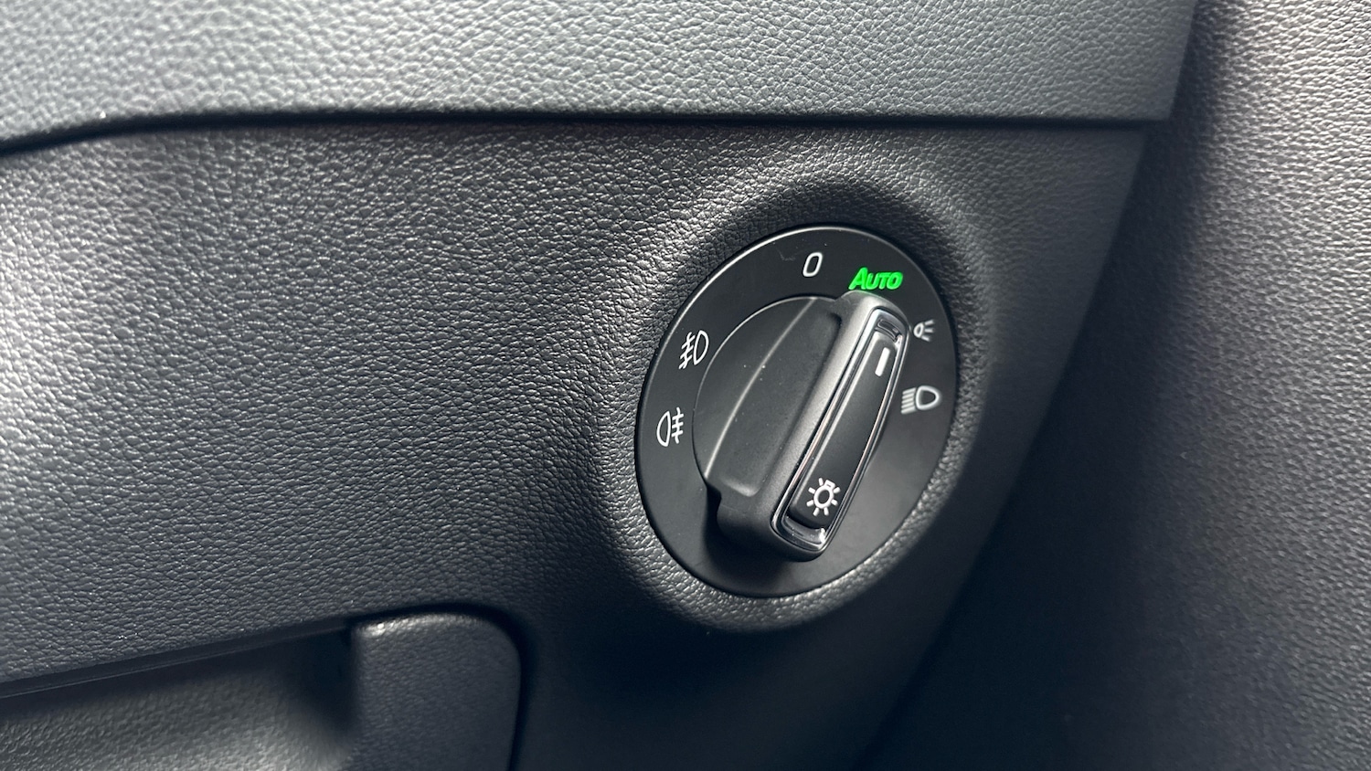 Used Skoda Karoq 2025 for sale - 77201121: Photo 45