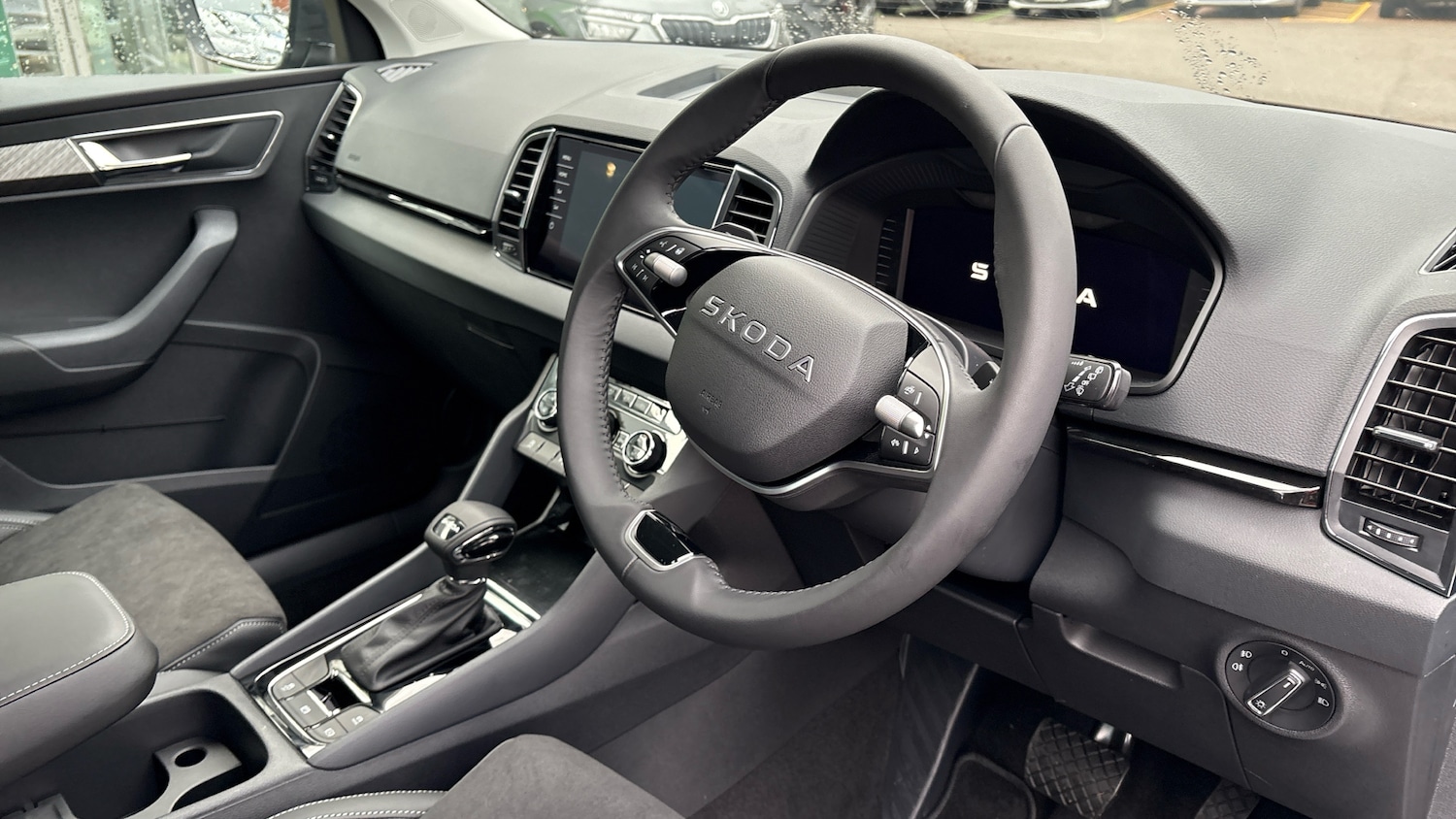 Used Skoda Karoq 2025 for sale - 77201121: Photo 6