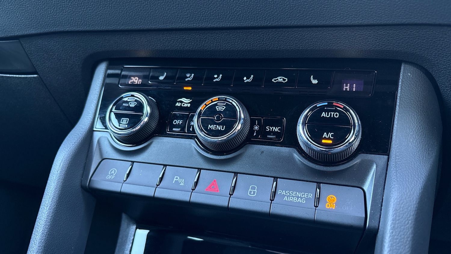 Used Skoda Karoq 2025 for sale - 77282955: Photo 13