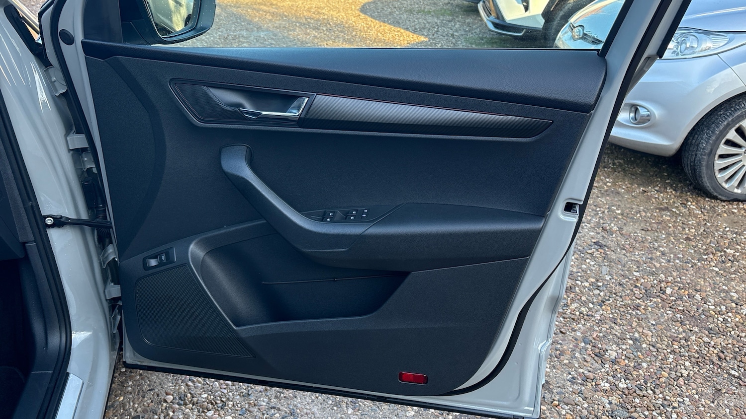 Used Skoda Karoq 2025 for sale - 77282955: Photo 19