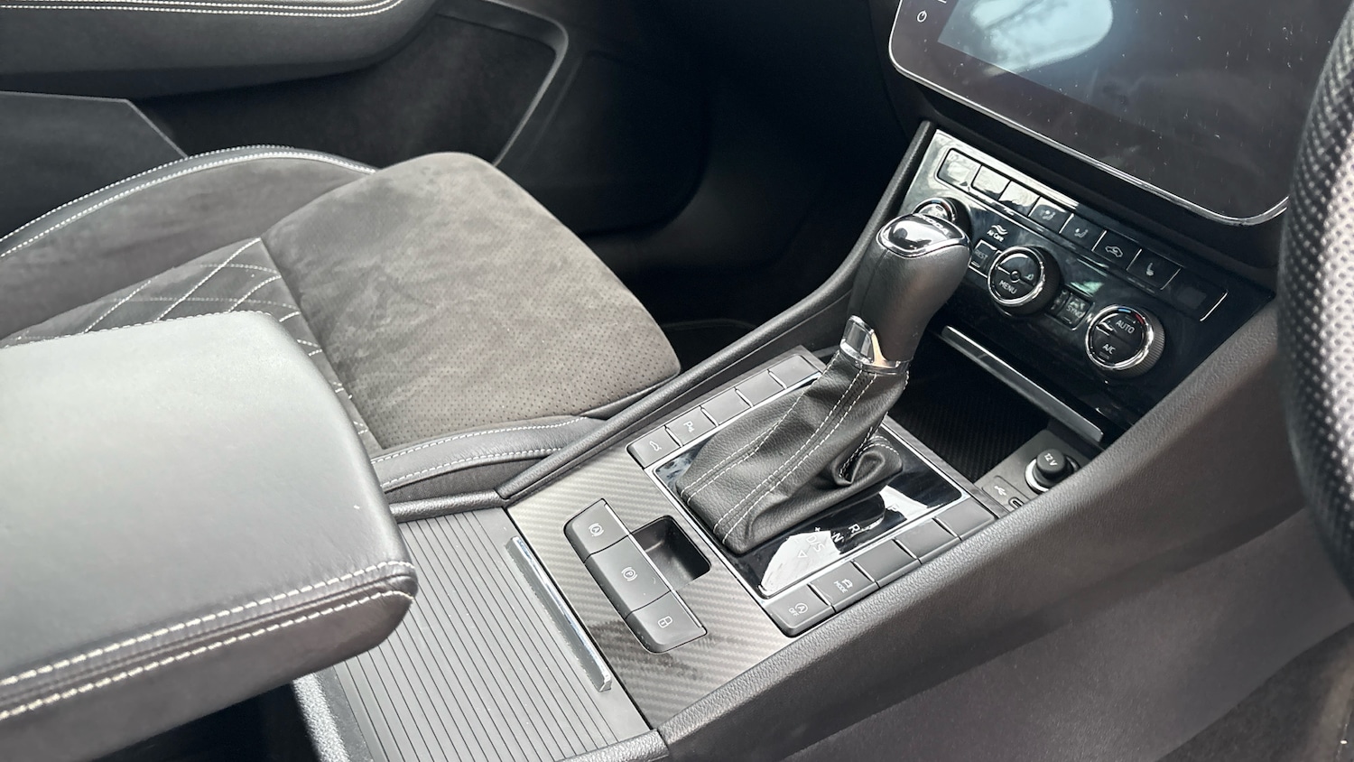 Used Skoda Superb 2023 for sale - 77298263: Photo 14