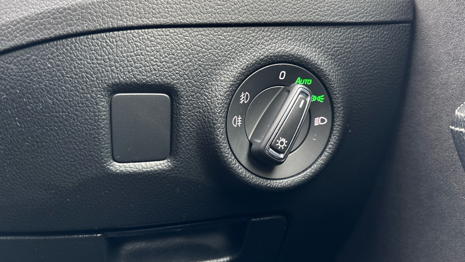 Used Skoda Superb 2023 for sale - 77298263: Photo 42