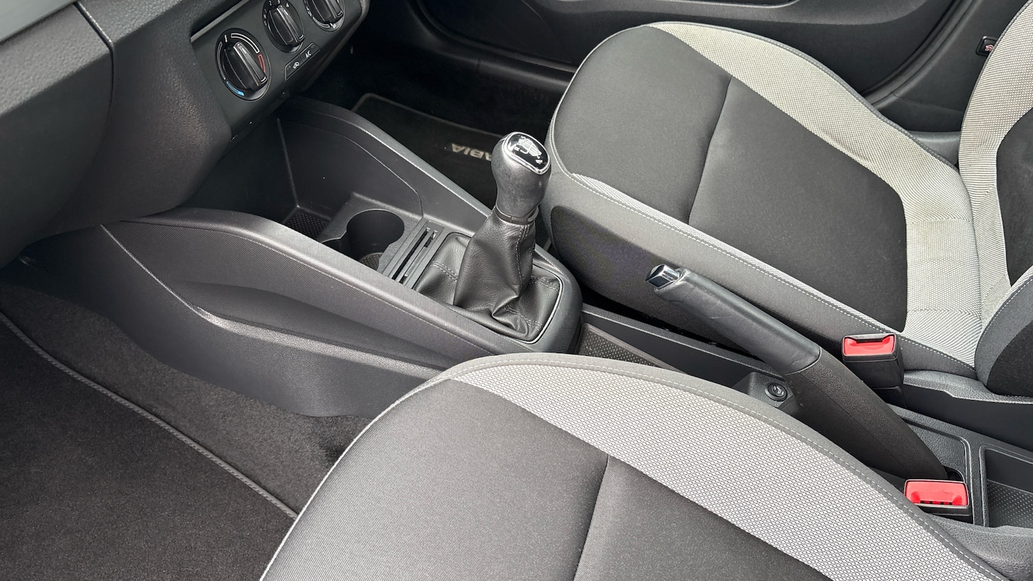 Used Skoda Fabia 2017 for sale - 77046116: Photo 27