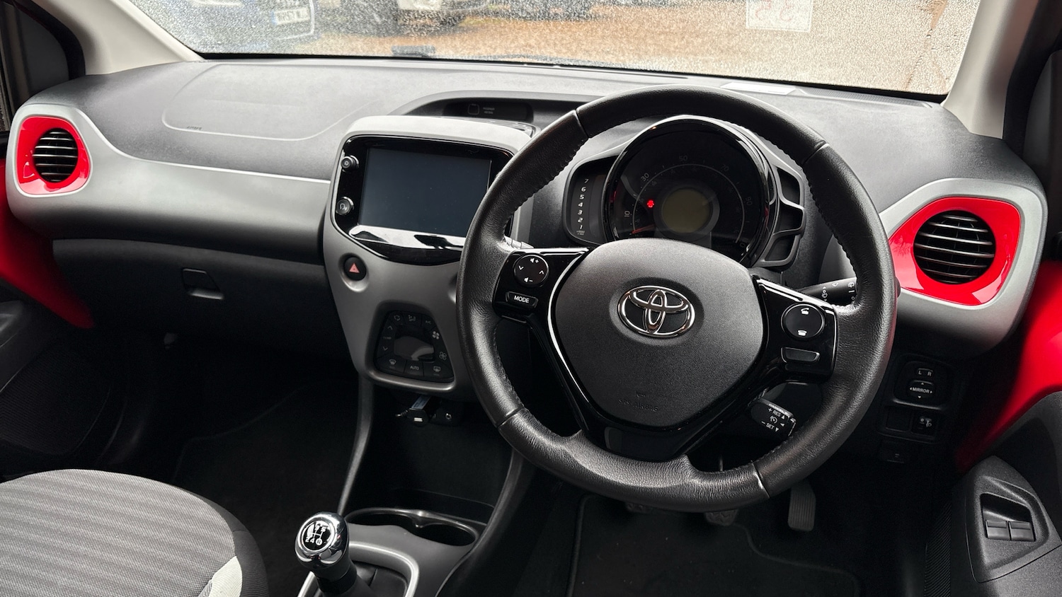 Used Toyota AYGO 2019 for sale - 76784830: Photo 11