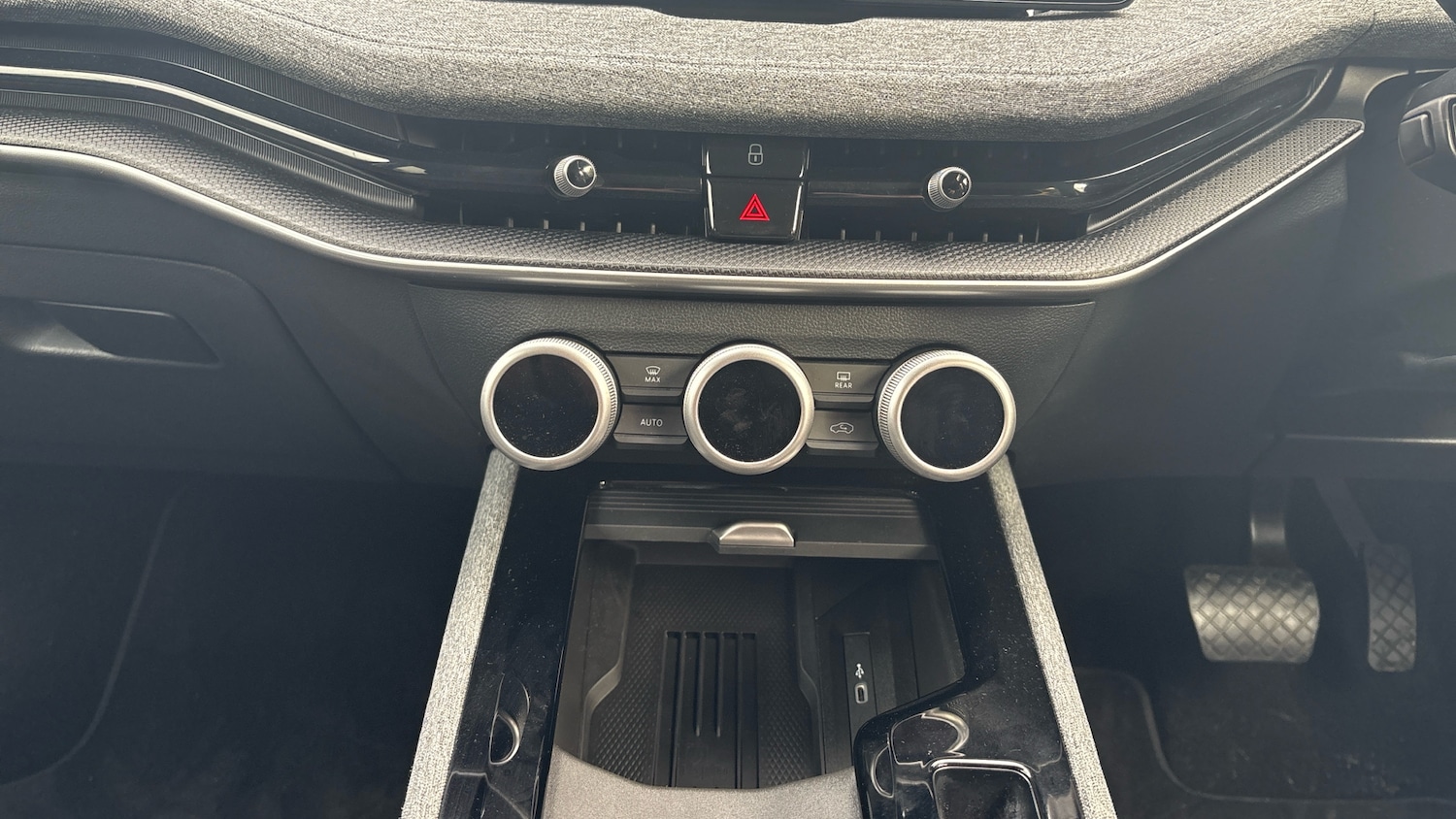 Used Skoda Superb 2024 for sale - 76479496: Photo 13