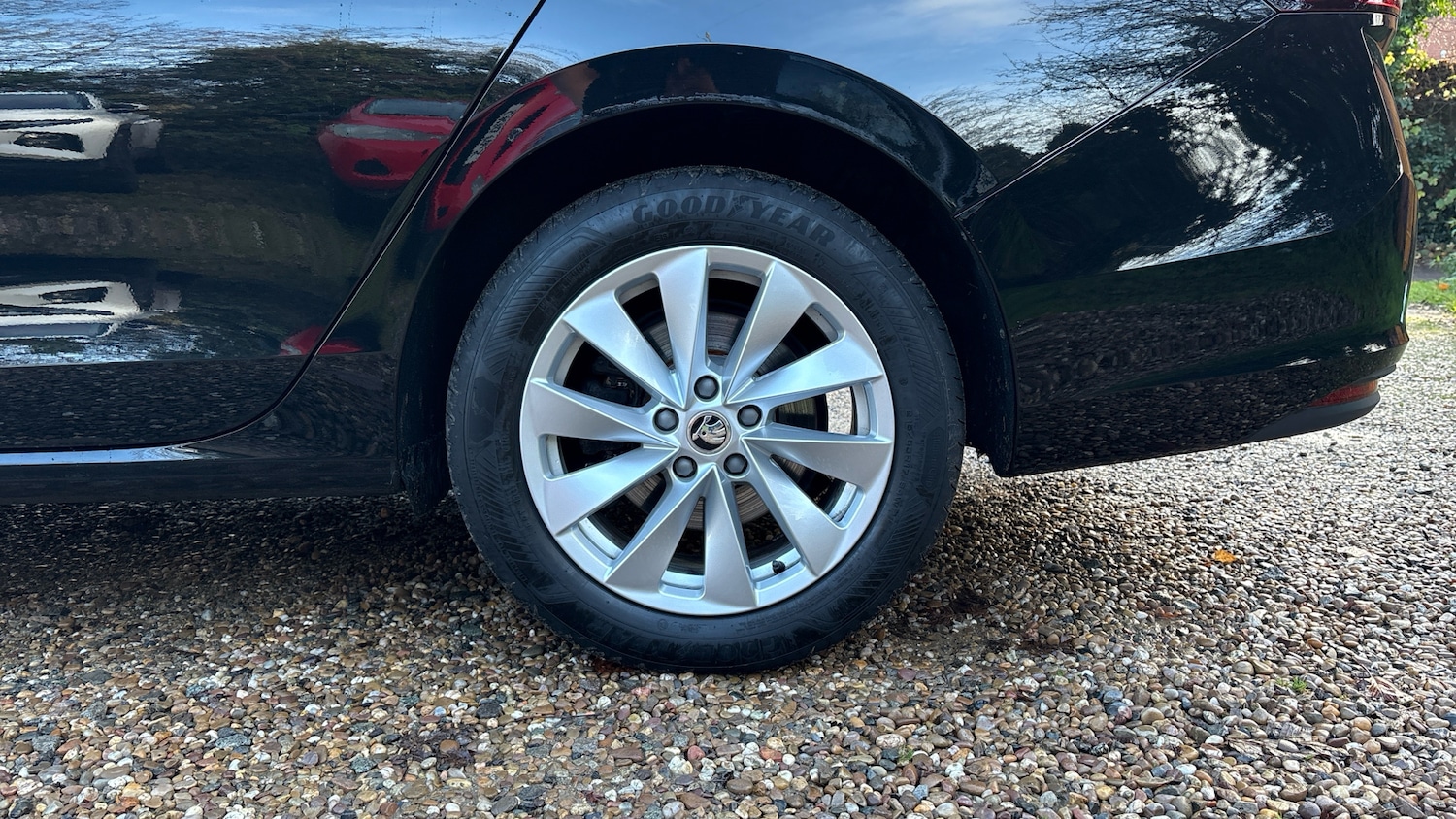 Used Skoda Superb 2024 for sale - 76643258: Photo 28