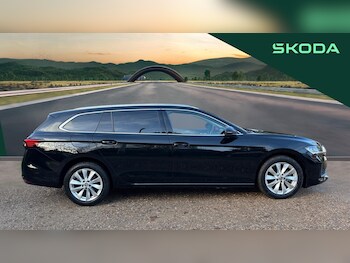 Used Skoda Superb 2024 for sale - 76643258: Photo