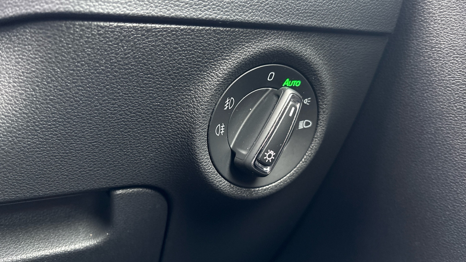 Used Skoda Karoq 2019 for sale - 78210077: Photo 33