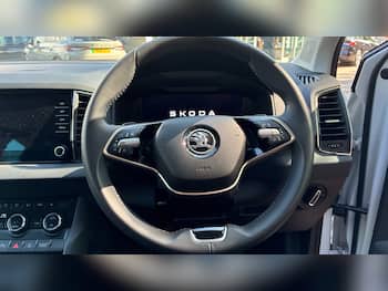 Used Skoda Karoq 2024 for sale - 79640182: Photo