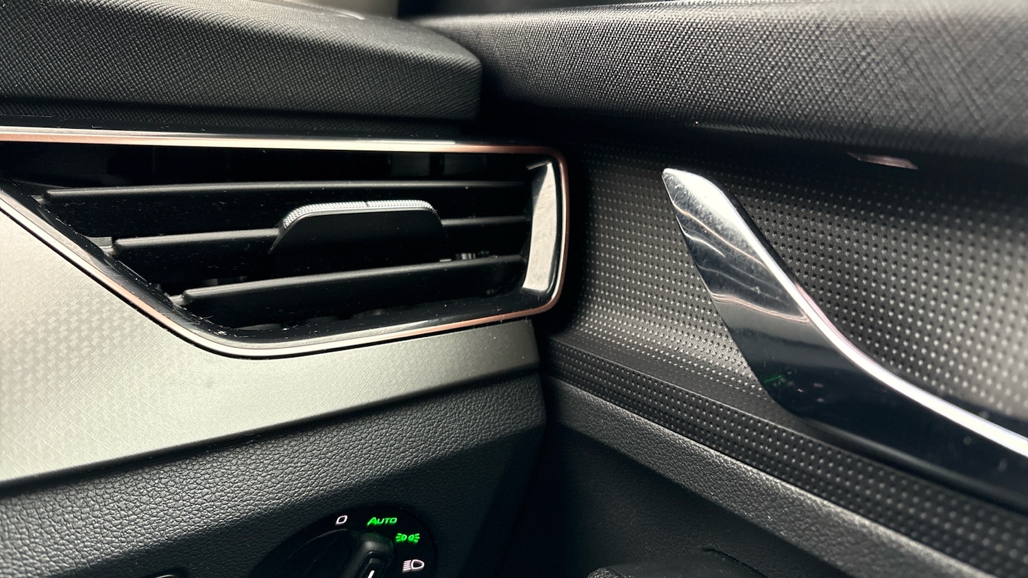 Used Skoda Kamiq 2022 for sale - 76817379: Photo 35