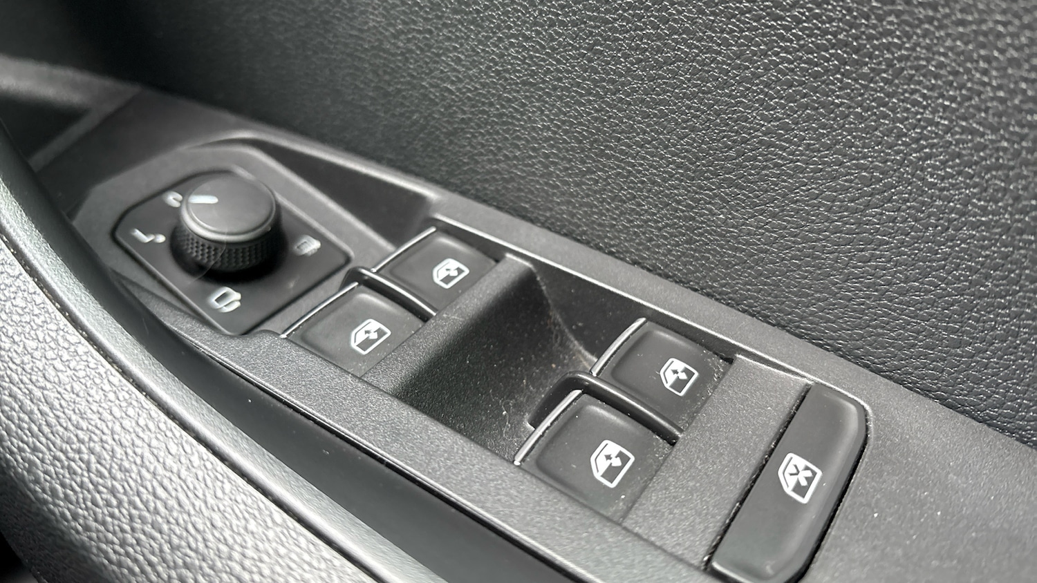 Used Skoda Karoq 2019 for sale - 77744160: Photo 34